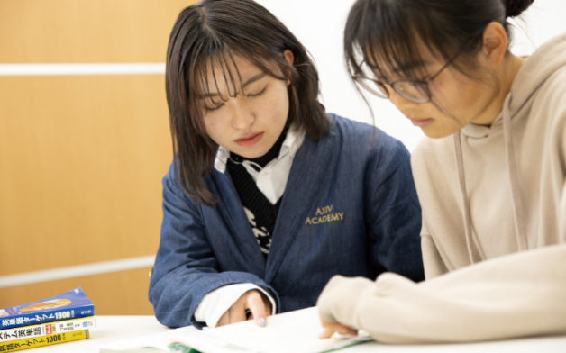 本山駅から徒歩１分完全１：１個別☆時給1500円～☆スーツ不要☆週２からOK