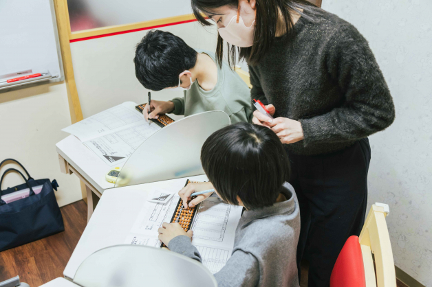 名学館Kidsなごや本校　／そろばん講師