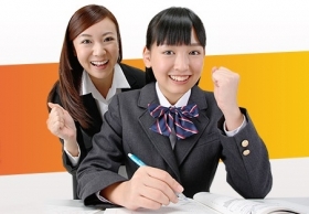 NEW!＼保護者・電話応対ナシで安心っ♪／大学の予定に合わせて柔軟シフト◎ていねいな研修でサポート☆