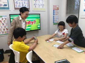 小学生に教える英語・英会話講師！未経験OK♪グローバル環境です！