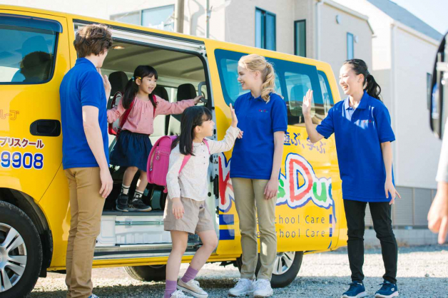 英語学童保育で【受付事務】募集！子ども達に囲まれてのお仕事です♪@金沢八景