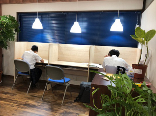 アンドワン