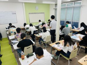 タブレットを使用した独自の個別指導システムで生徒の成長をしっかり実感できる素敵なお仕事です！！