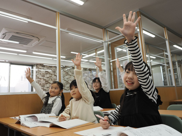 中学受験の経験を活かせるグループ指導講師！◎1コマ(70分)2,836円～