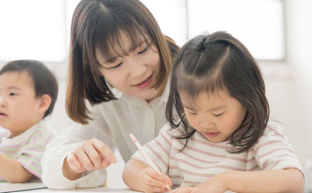 【子供が大好きな方必見！】幼児教室で授業のサポートのお仕事♪