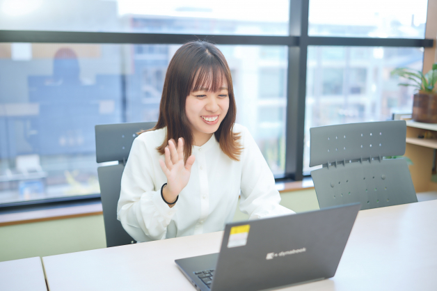 ☆関西圏の大学生歓迎☆《オンライン講師募集！》週3～＆1日2h～OK！！