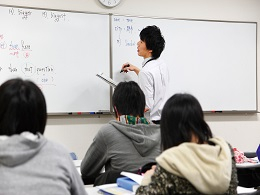 あすなろ学院 / 多賀城駅前教室 [集団指導] 
