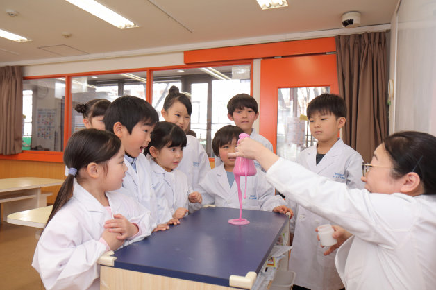 幼児・小学生向けの実験教室！実験のサポートのお仕事です！！